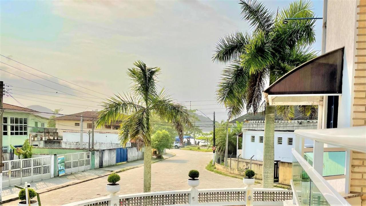 Vila Lorenzi & Apartamentos Ubatuba Ngoại thất bức ảnh