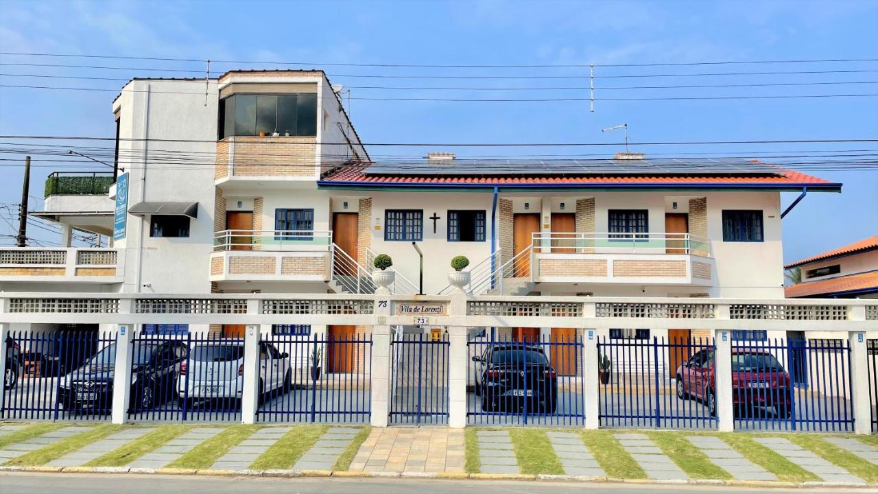 Vila Lorenzi & Apartamentos Ubatuba Ngoại thất bức ảnh