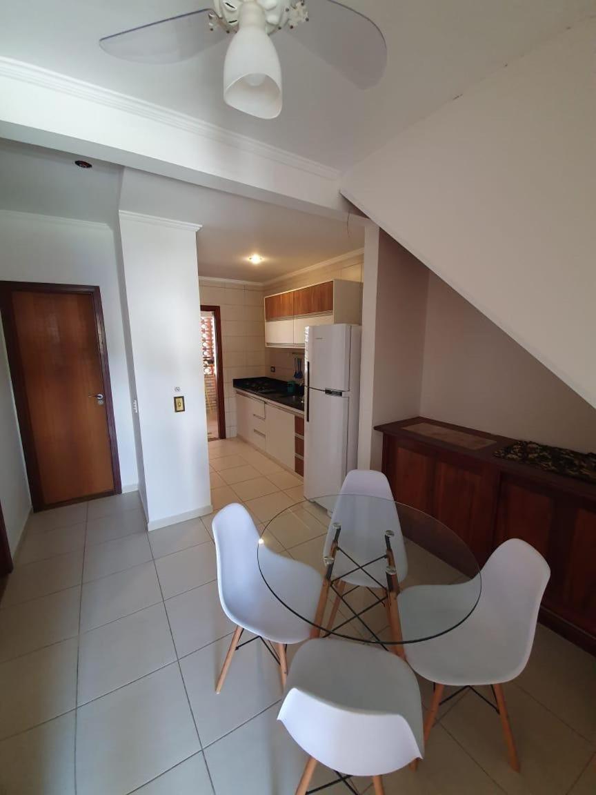 Vila Lorenzi & Apartamentos Ubatuba Ngoại thất bức ảnh